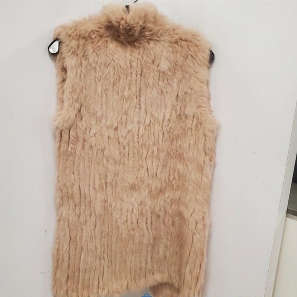 Love Token Rabbit Fur Vest in Mauve - Picture 4 of 4